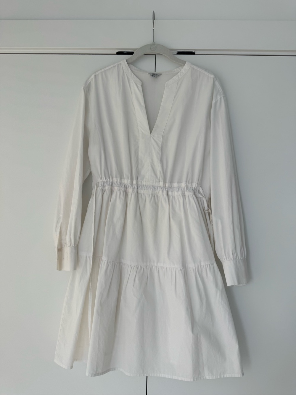 Rails White Long-Sleeve V-Neck Tiered Dress